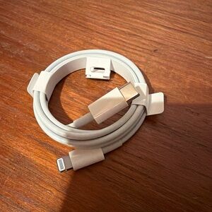 New Apple USB-C To Lightning Charging/data Cable Original Genuine, White
